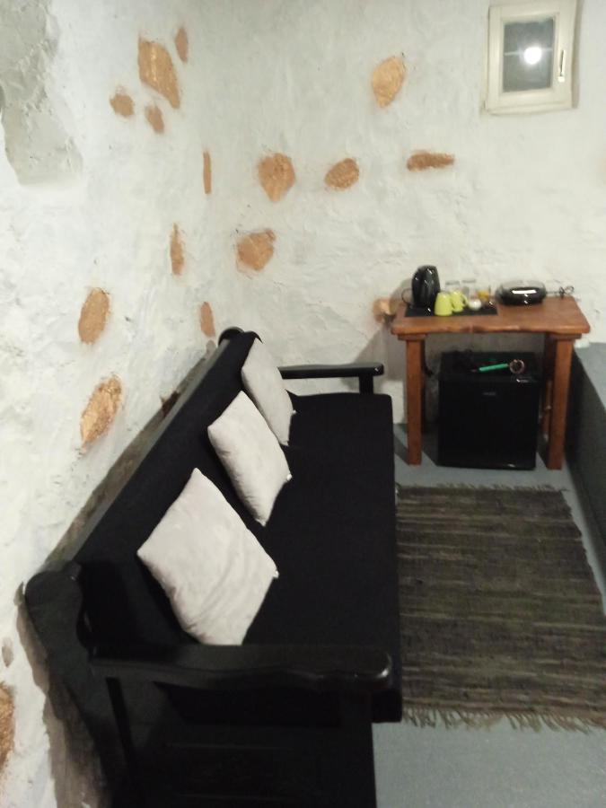 Pyrgi Artemis Place Mykonos Town Exterior photo