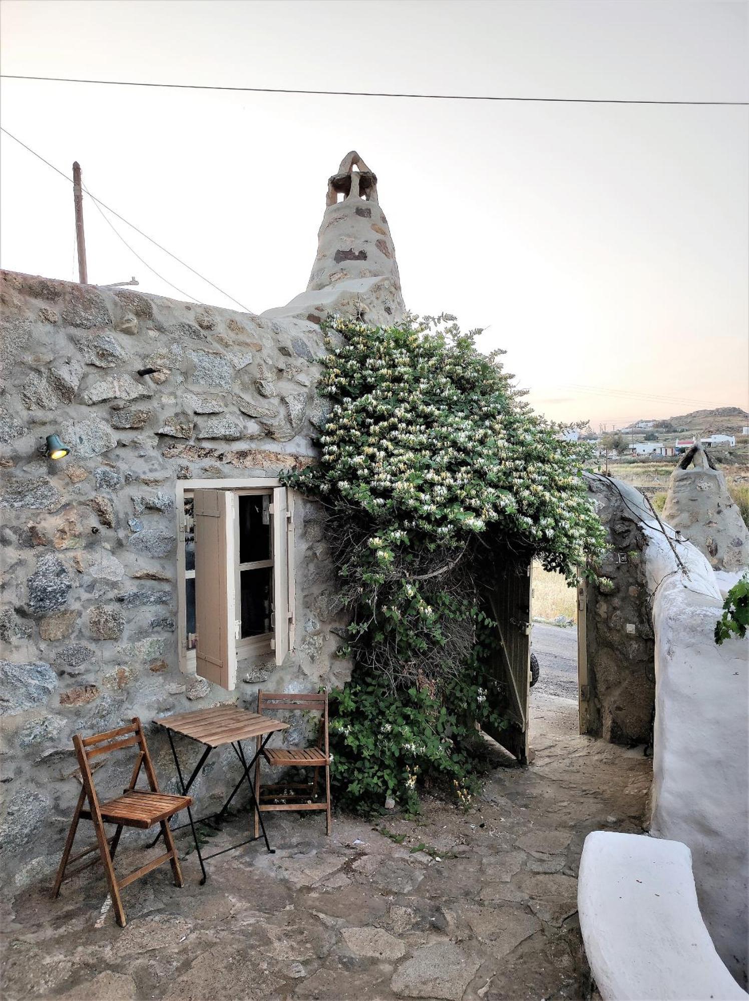Pyrgi Artemis Place Mykonos Town Exterior photo