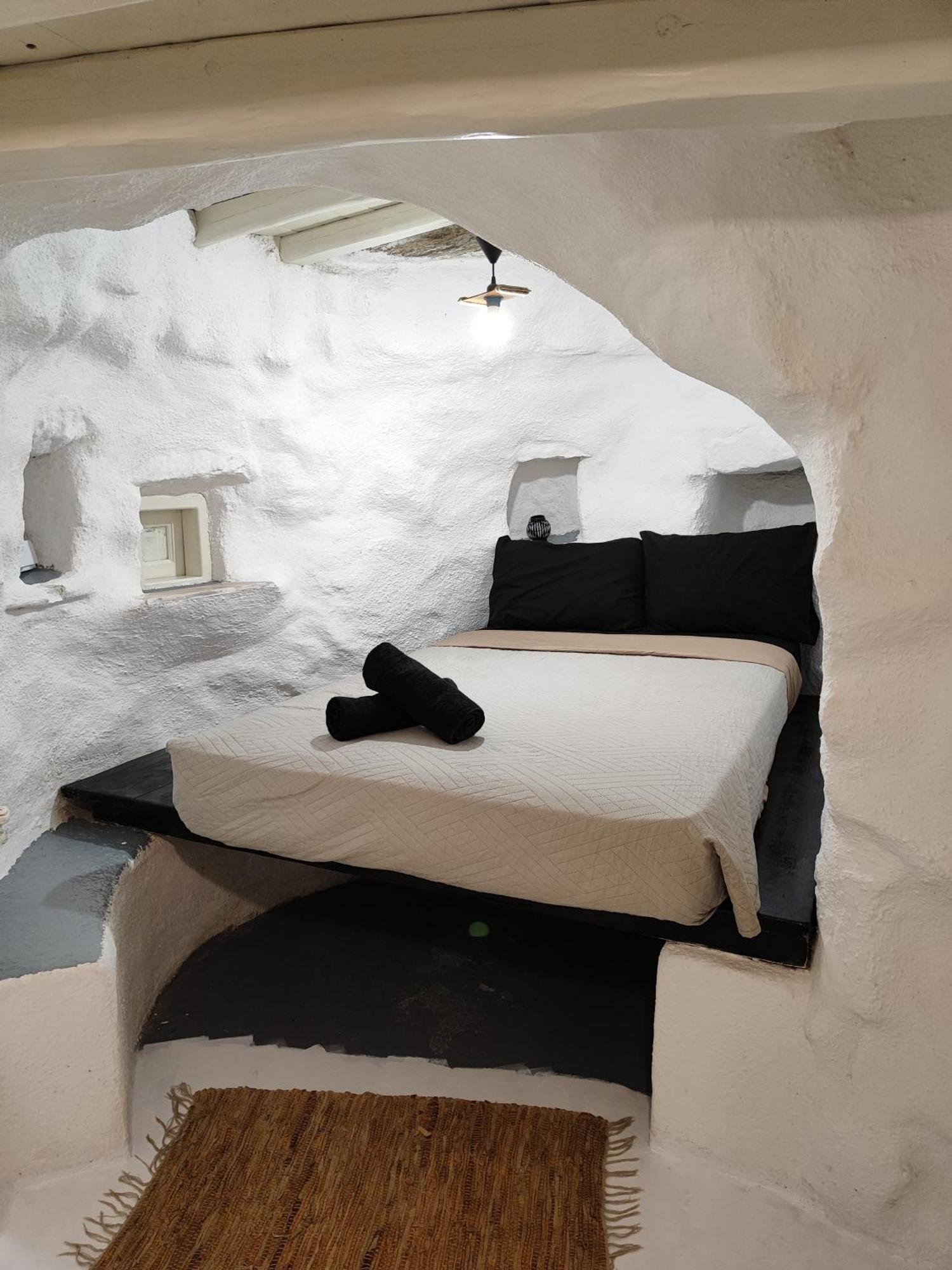 Pyrgi Artemis Place Mykonos Town Exterior photo